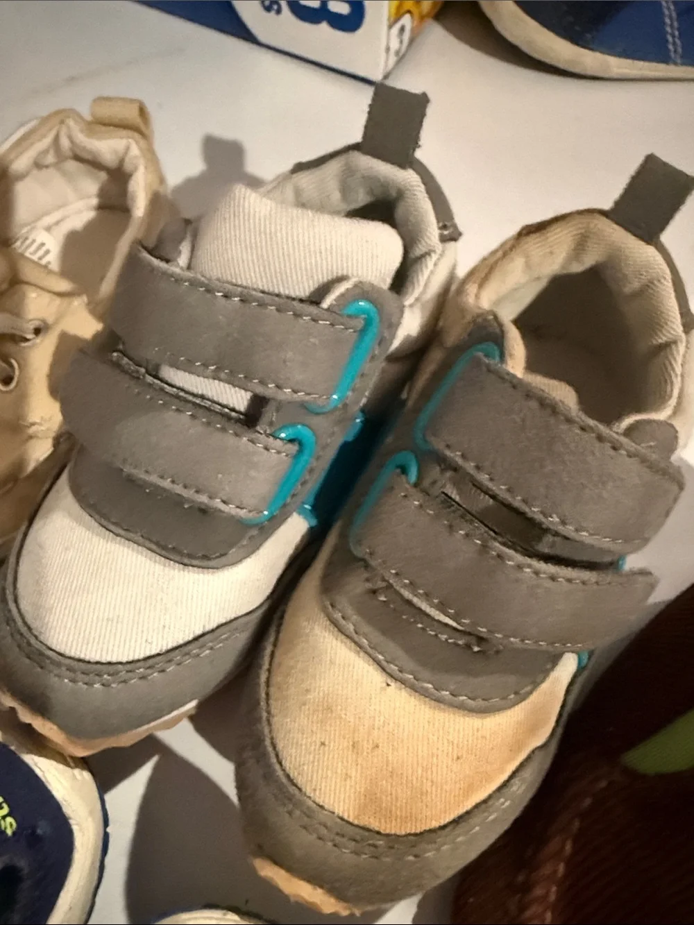 9 Pairs of Infant Boys Shoes Sz 4